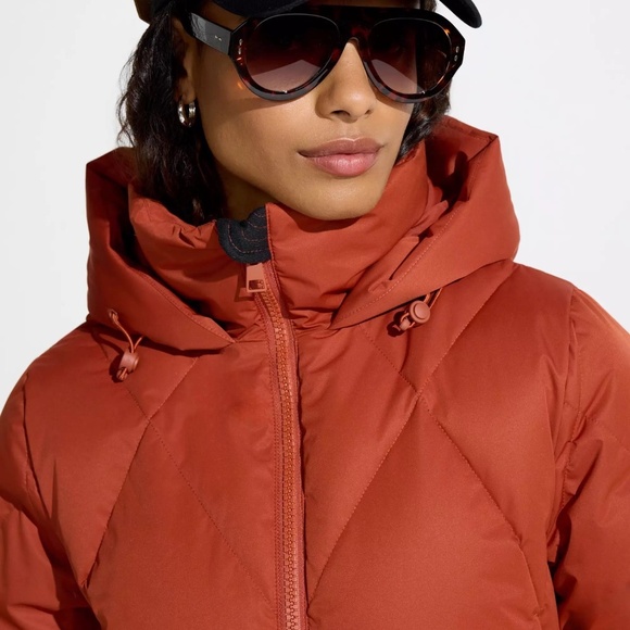 005. NWT Mondetta  MSRP $300 P2P 24 - Picture 4 of 6